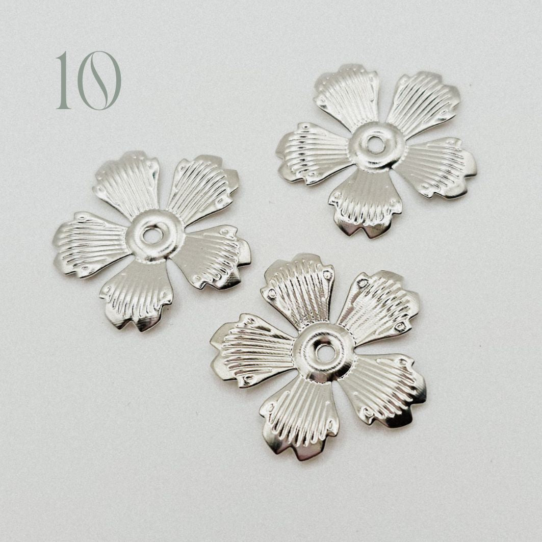 Blütenrückseite - silber