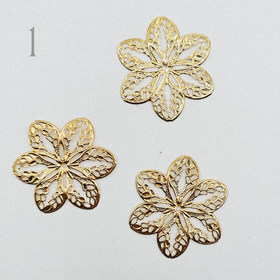 Blütenrückseite - gold