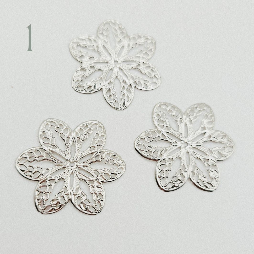 Blütenrückseite - silber