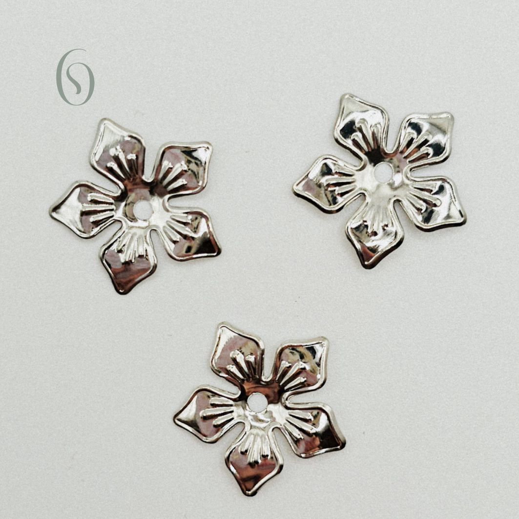 Blütenrückseite - silber