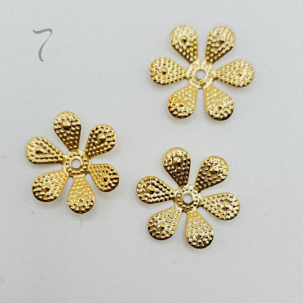 Blütenrückseite - gold